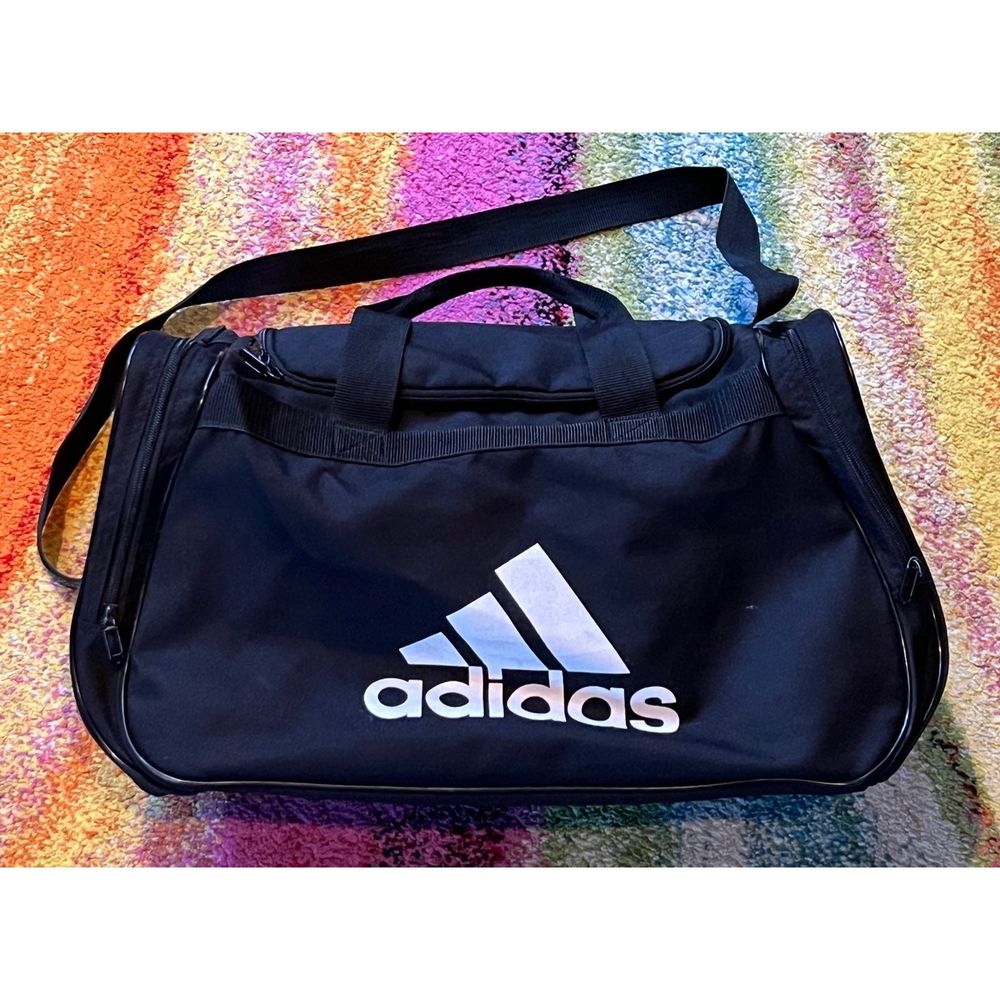 Adidas Duffle Bag soccer basketball 21”x12”x10”